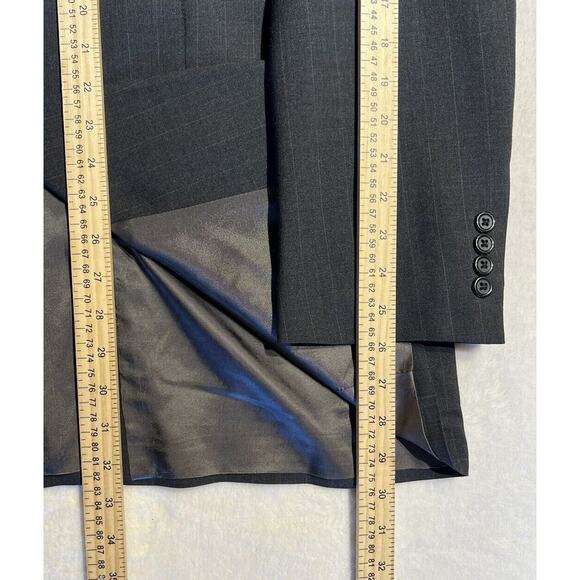 Jos A Bank 42L 34W Charcoal Gray Pinsripe 2 Piece Suit Jacket Pants Note - Picture 10 of 16